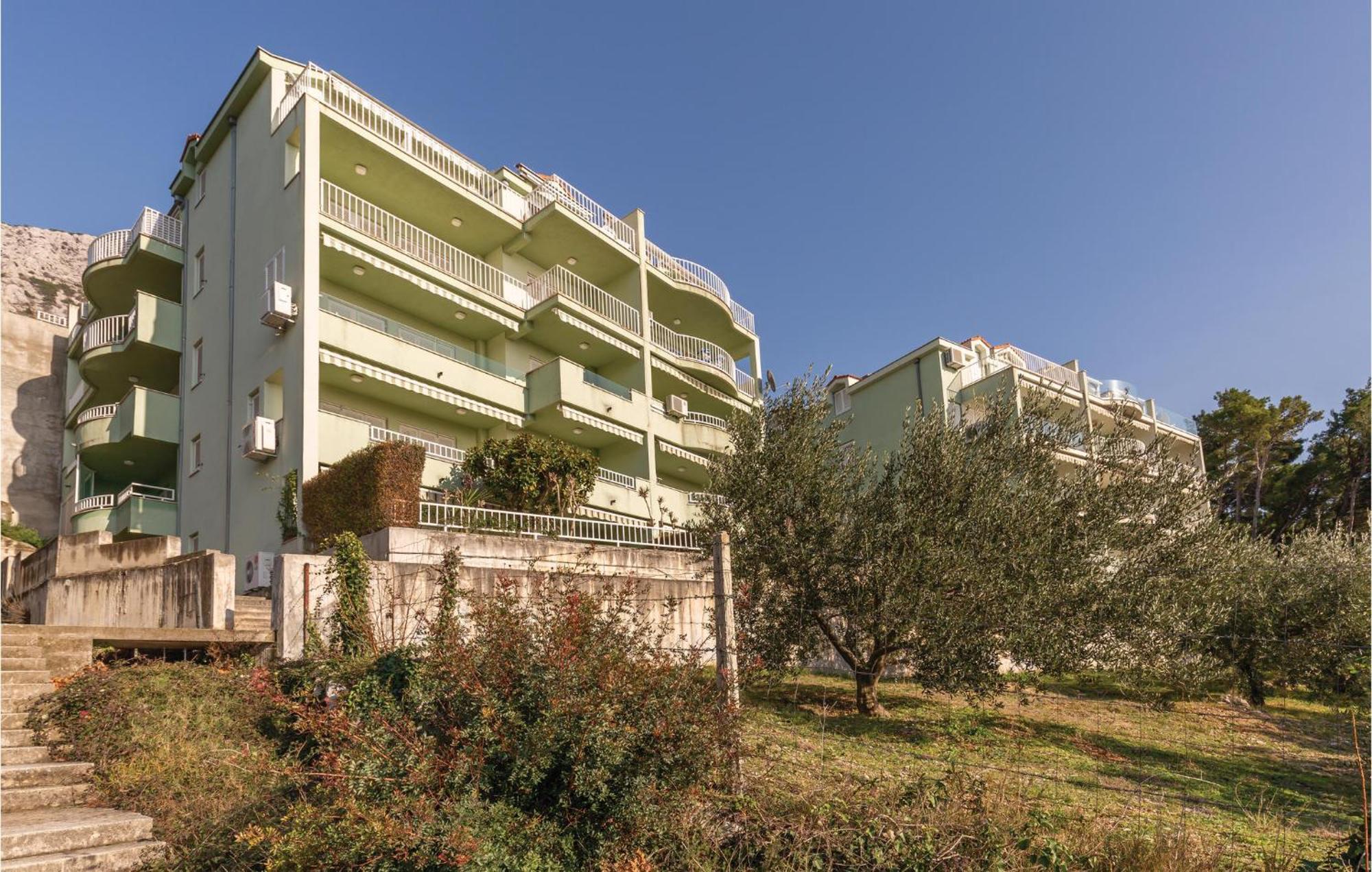 Stunning Apartment In Brela With Wifi Exteriér fotografie